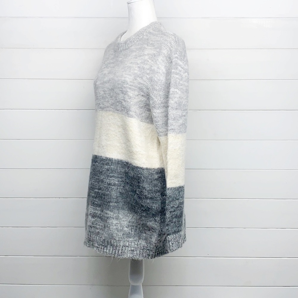 Universal Thread Colorblock Soft Oversized Sweater - image 5